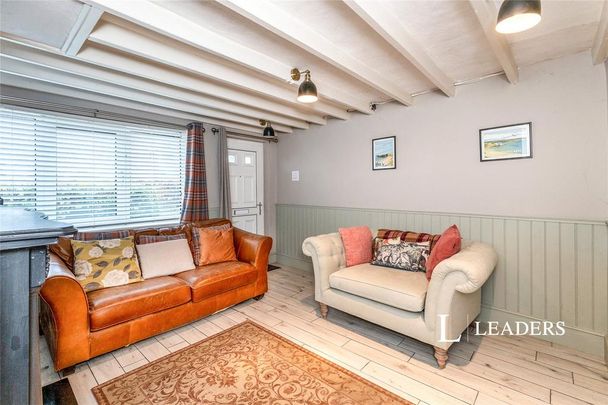 2 bedroom semi-detached house to rent - Photo 1