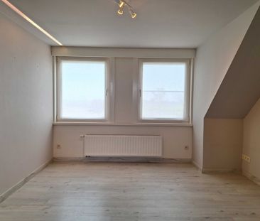 Vrijstaande woning met tuin, garage en 2 slpk - foto 4