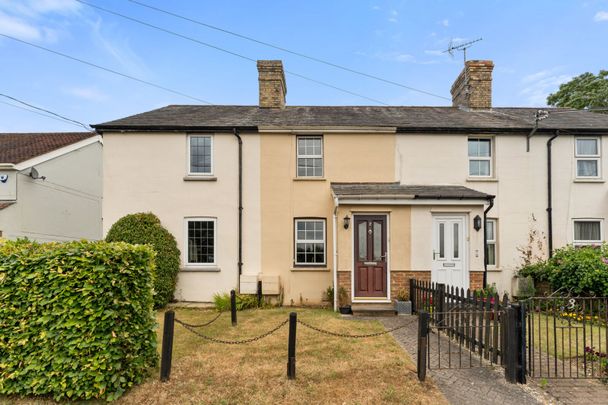 3 bedroom mid terraced house to rent, - Photo 1