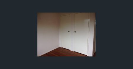 Spacious 4-Bedroom Home with Dual Living & Huge Shed! - Photo 3