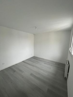 Location Appartement 2 pièces 29m² COULOMMIERS 77120 - Photo 1