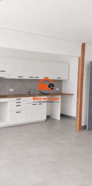 Location Appartement 4 pièces 84m² VICHY 03200 - Photo 1