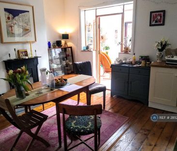 3 bedroom terraced house to rent - Photo 4