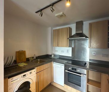 2 bedroom flat to rent - Photo 6