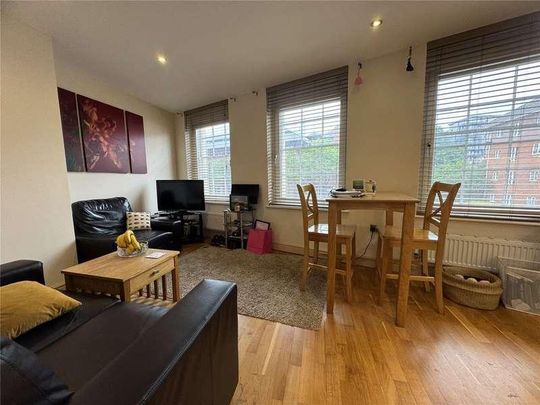 Queens Road, Reading, Berkshire, RG1 - Photo 1