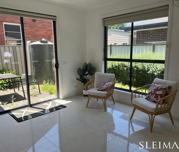 Newly Furnished Modern Townhouse - Photo 1