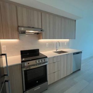 Newly Built Townhouse 3 Bed, 2 Bath, Pet Friendly, Rooftop Lounge - Photo 3