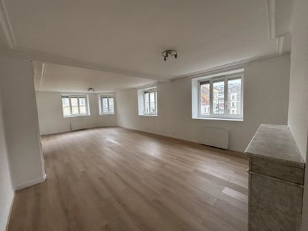 Location Appartement 4 pièces 126m² BOULOGNE SUR MER 62200 - Photo 2