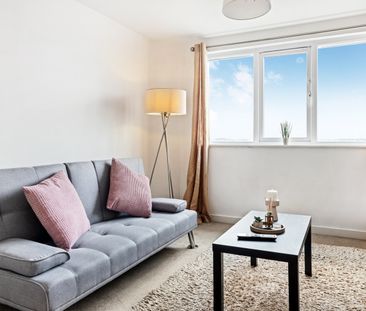 1 Bed Flat, High Point, NG7 - Photo 1