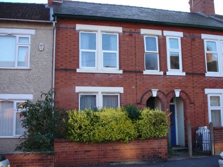 83 Storer Road- 5 Doubles & 2 bathrooms Loughborough - Photo 2