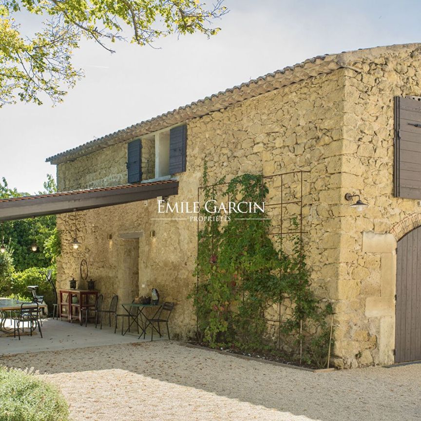 Bastide à louer dans le Luberon Sud au calme absolu, accès au village à pied - Photo 1