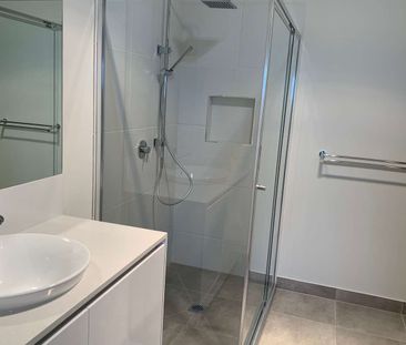 Beautiful Family Home - Photo 3