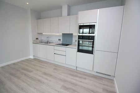 2 bedroom apartment to rent - Photo 2