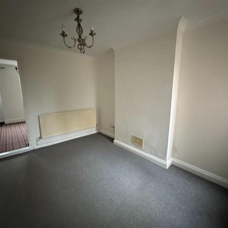 2 bedroom semi-detached house to rent - Photo 1