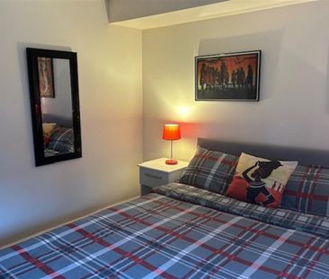 3 bedroom flat to rent - Photo 3