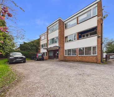 2 bedroom ground floor flat to rent - Photo 3