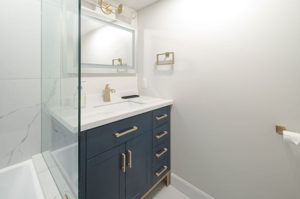 For Lease - 37 Bentworth Avenue Unit# Lower, Toronto, Ontario - Photo 1