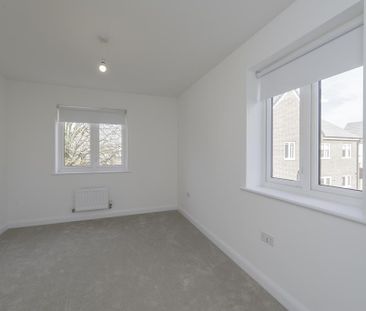 3 bedroom semi-detached house to rent - Photo 6