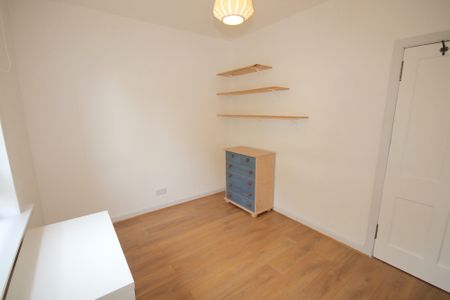 Fords Road, Stenhouse, Edinburgh, EH11 - Photo 4