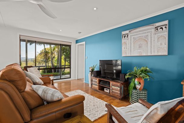 You'll be proud to call it home - 'Jacaranda'! - Photo 1