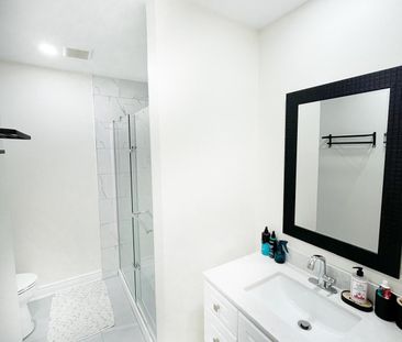 For Lease - 18 Killarney Court, Brampton, Ontario - Photo 2