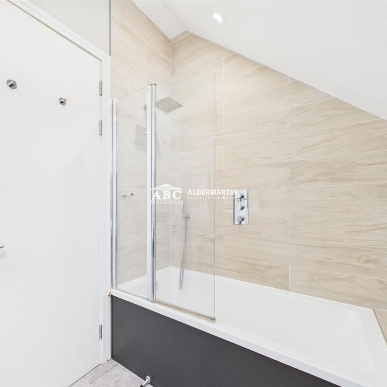 2 bedroom detached house to rent - Photo 1