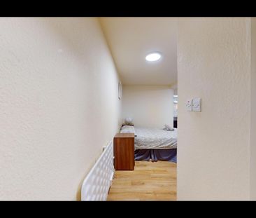 Studio Flat, High Road, NW10 - Photo 5