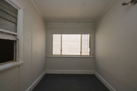 422 Lane Street - Photo 2