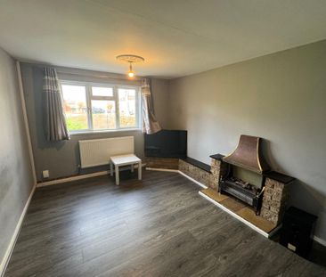 14 Harvesters Walk, Pendeford, Wolverhampton, WV8 1UG - Photo 2