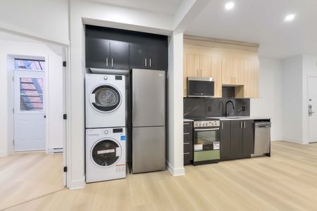 2080 avenue Lincoln Beautiful 4 bedroom apartment for rent! - Photo 5