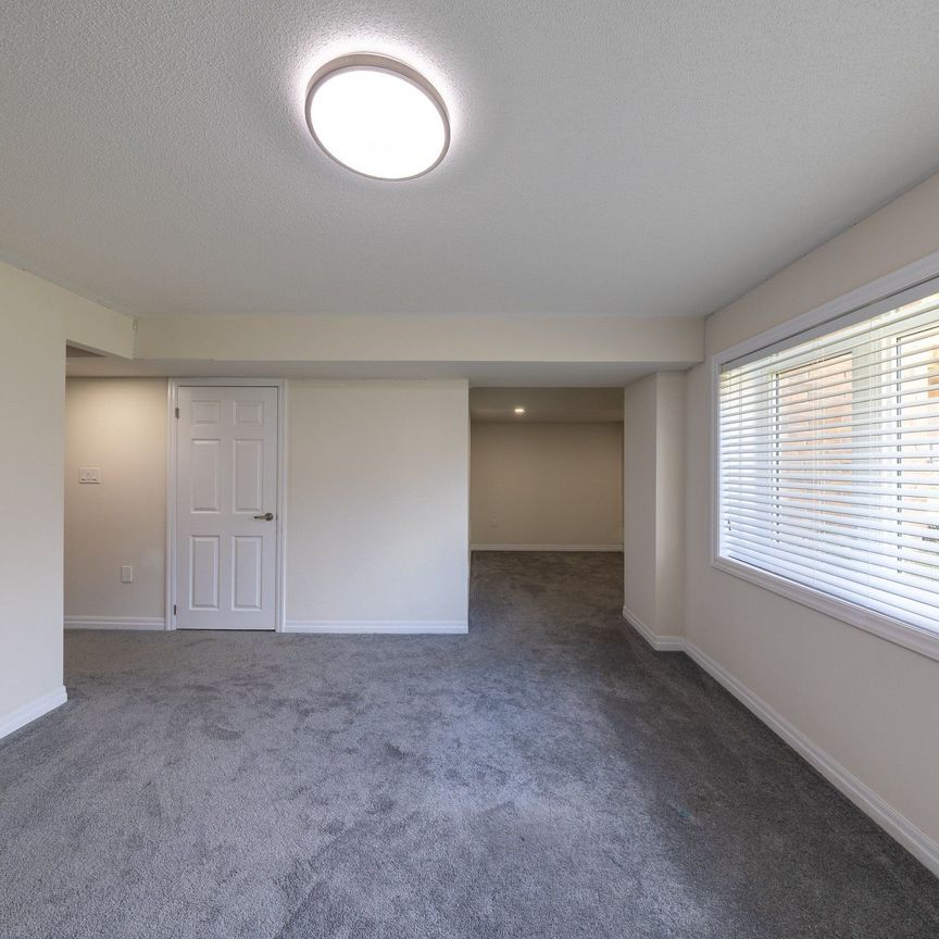 For Lease - 39 Northrop Avenue, Clarington, Ontario - Photo 1
