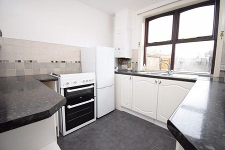 2 bedroom terraced house to rent - Photo 5