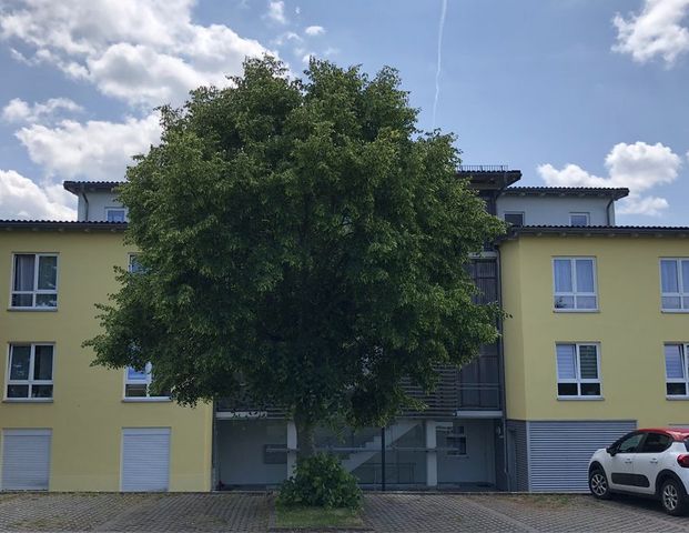 Schleiz, 3-Raum-Wohnung mit Balkon und Weitblick (ME04) - Photo 1