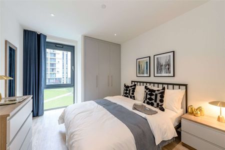 Up to 16% off! This beautiful 2 bedroom apartment is on the 7th floor of Landsby, facing South East with a private balcony overlooking the Iconic Wembley Stadium. - Photo 3