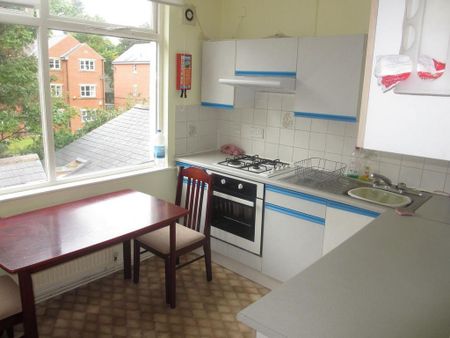 2 bedroom flat to rent - Photo 4
