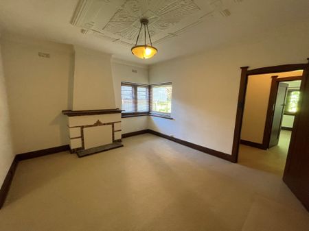 921 Hampton St, Brighton - Photo 3