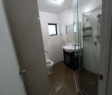 Rental house in Manukau - Photo 3