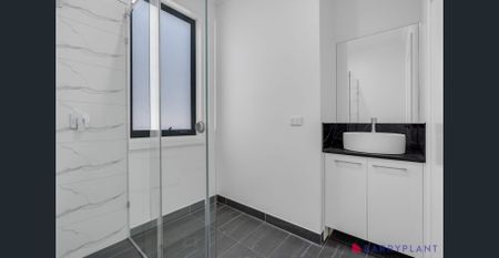 IMMACULATE 3 BEDROOM PROPERTY (UTILITIES INCLUDED IN RENT PRICE) - Photo 5