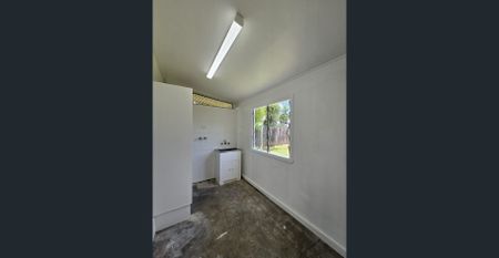 DUPLEX MINUTES FROM THE CITY - Photo 4