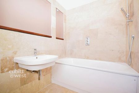 3 bedroom end of terrace house to rent - Photo 4