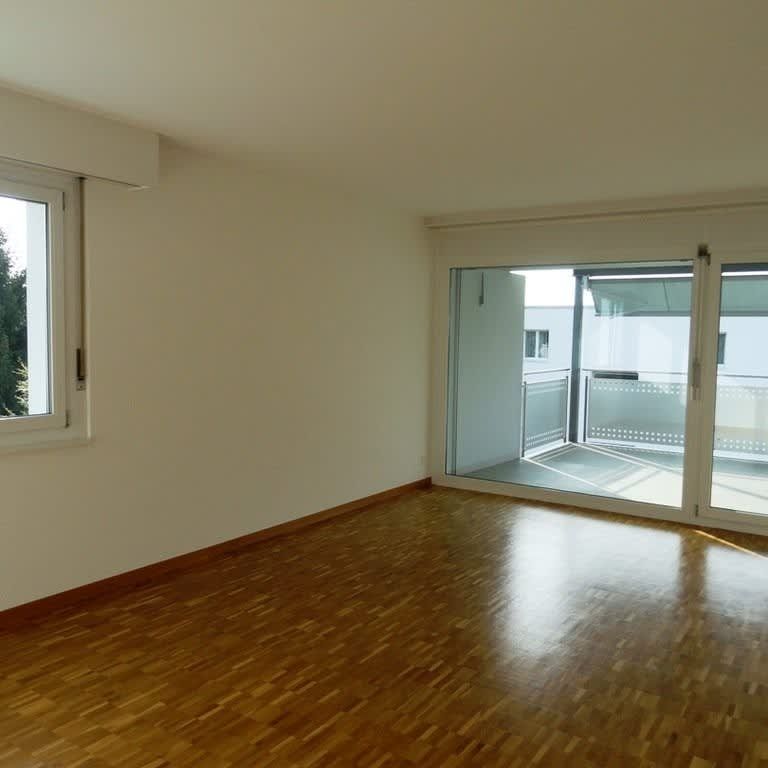 3.5 Zimmer, 76 m², 2. Stock - Photo 1