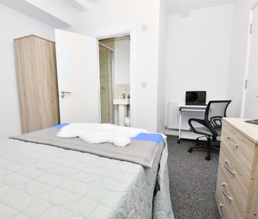 1 bed house share to rent in Gawthorpe Street, Burnley, BB12 - Photo 4