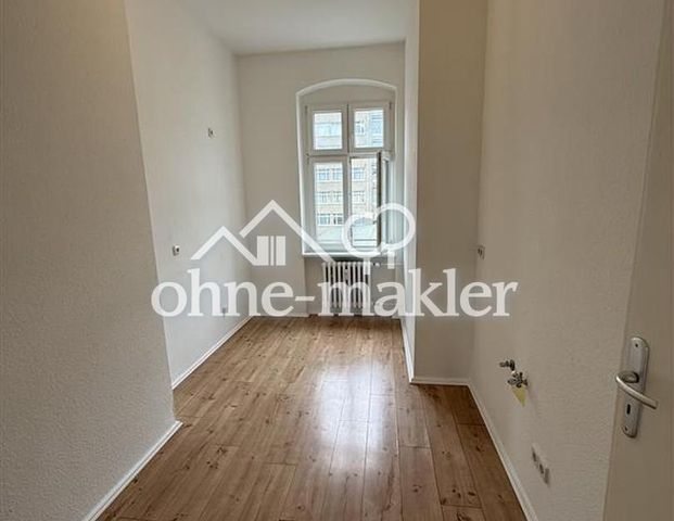 Frisch renovierte 3-Zimmerwohnung im Lichtenberger Kiez - Photo 1