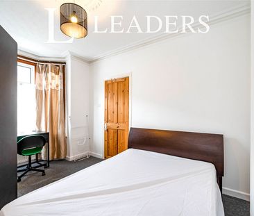 3 bedroom house to rent Percy Road, Southsea, PO4 - Photo 6