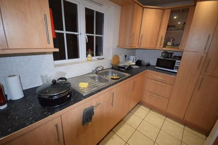 3 bedroom townhouse to rent - Photo 5