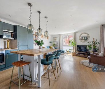 2 bedroom flat to rent - Photo 4