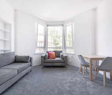 2 bedroom apartment to rent - Photo 2