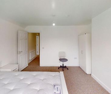 1 bedroom in a house share to rent - Photo 5