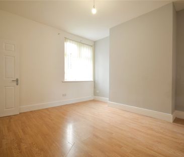 Kensington Grove, Denton, Manchester, M34 3GW - Photo 4