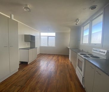 Havelock North 4 Bedder! - Photo 3